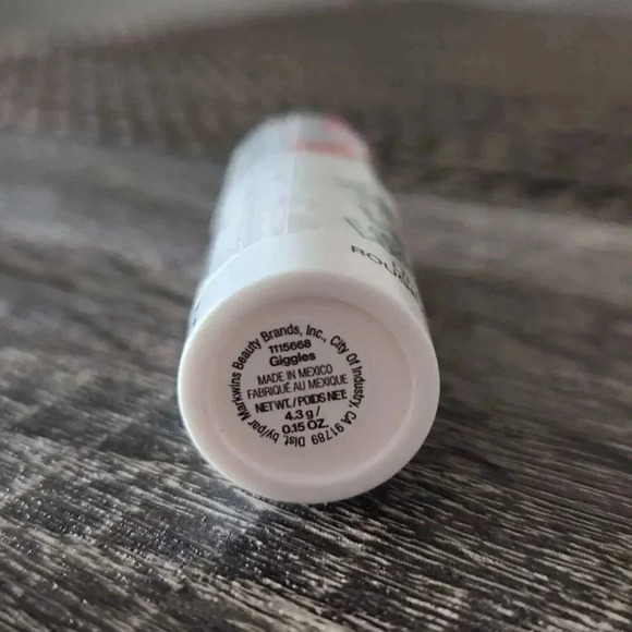 NEW Sesame Street x Wet N Wild Set - Giggles Lipstick and Fun Sized Lip Gloss - Picture 5 of 5